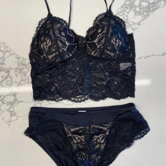 Two Piece Bra Set - Picture 1 of 5